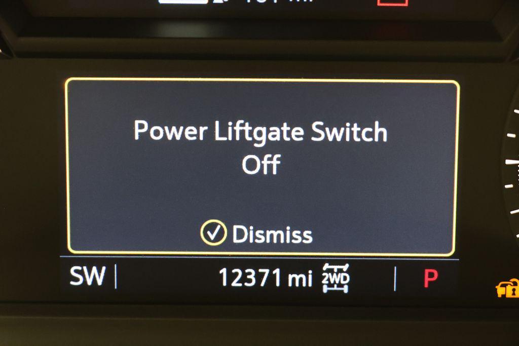 used 2025 Cadillac XT5 car, priced at $42,800