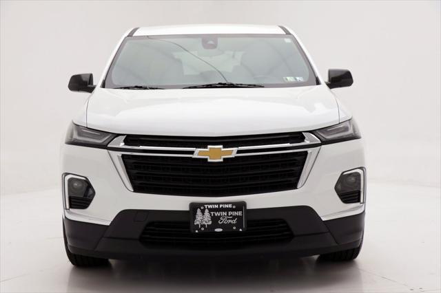 used 2022 Chevrolet Traverse car, priced at $27,400