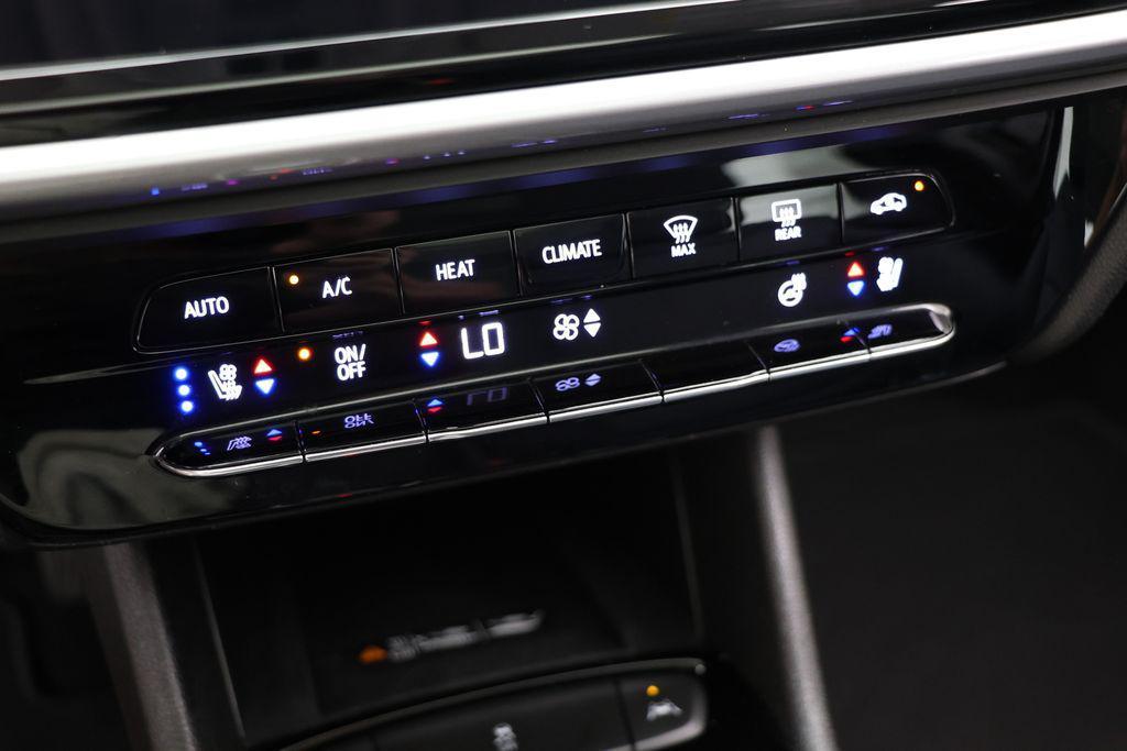used 2022 Chevrolet Bolt EUV car, priced at $19,800