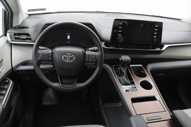 used 2023 Toyota Sienna car, priced at $38,400