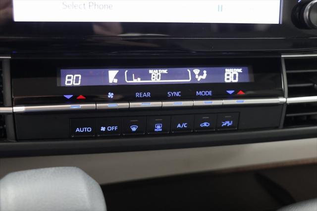 used 2023 Toyota Sienna car, priced at $38,400