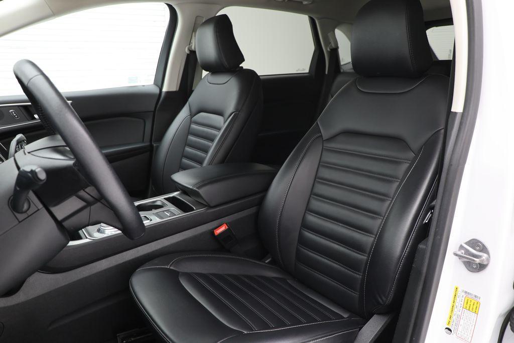 used 2024 Ford Edge car, priced at $21,900