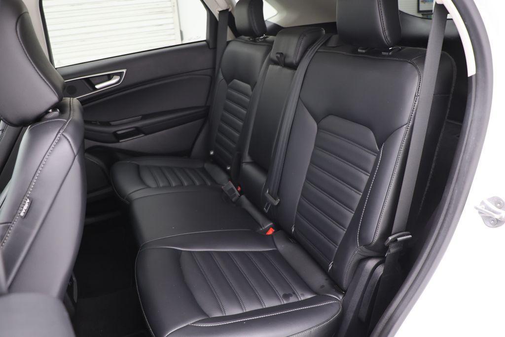 used 2024 Ford Edge car, priced at $21,900