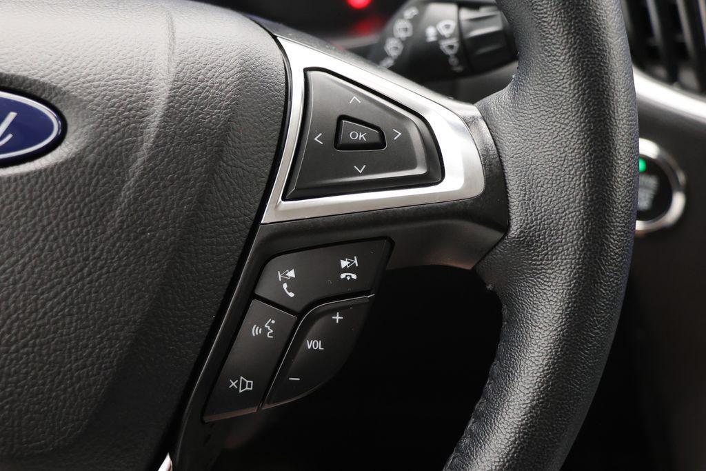 used 2024 Ford Edge car, priced at $21,900