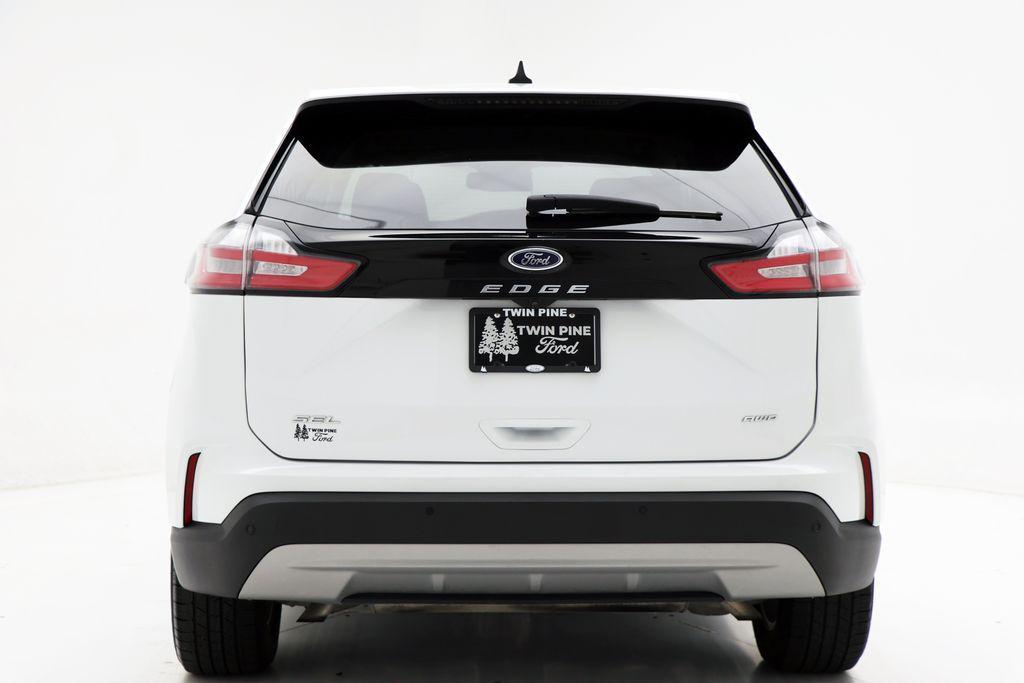 used 2024 Ford Edge car, priced at $21,900