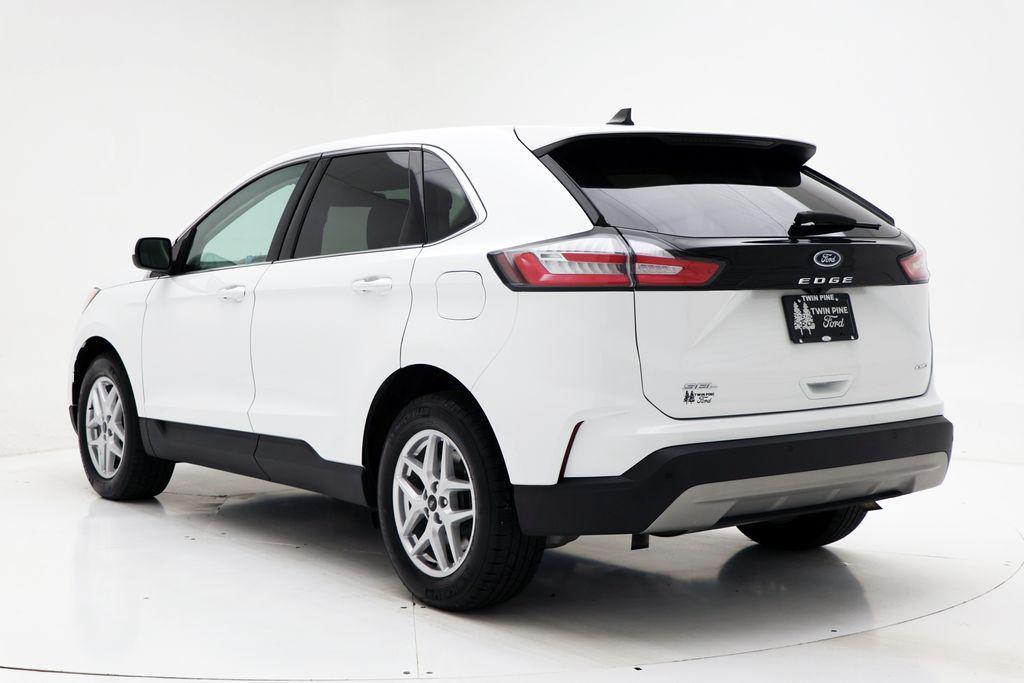 used 2024 Ford Edge car, priced at $21,900