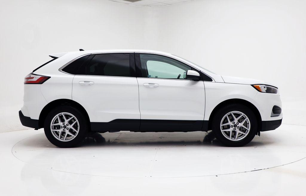 used 2024 Ford Edge car, priced at $21,900