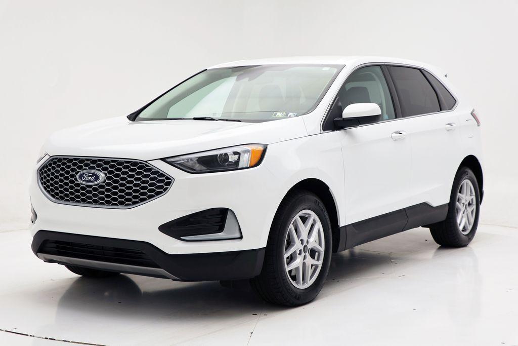 used 2024 Ford Edge car, priced at $21,900