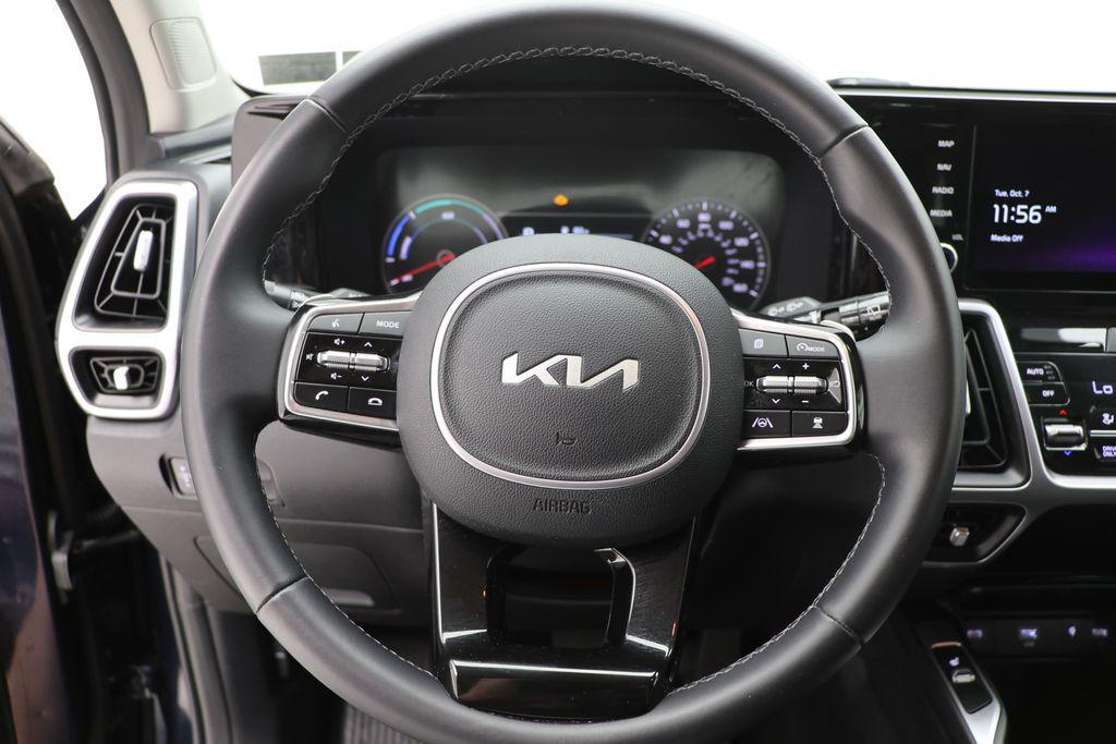 used 2023 Kia Sorento Hybrid car, priced at $31,500