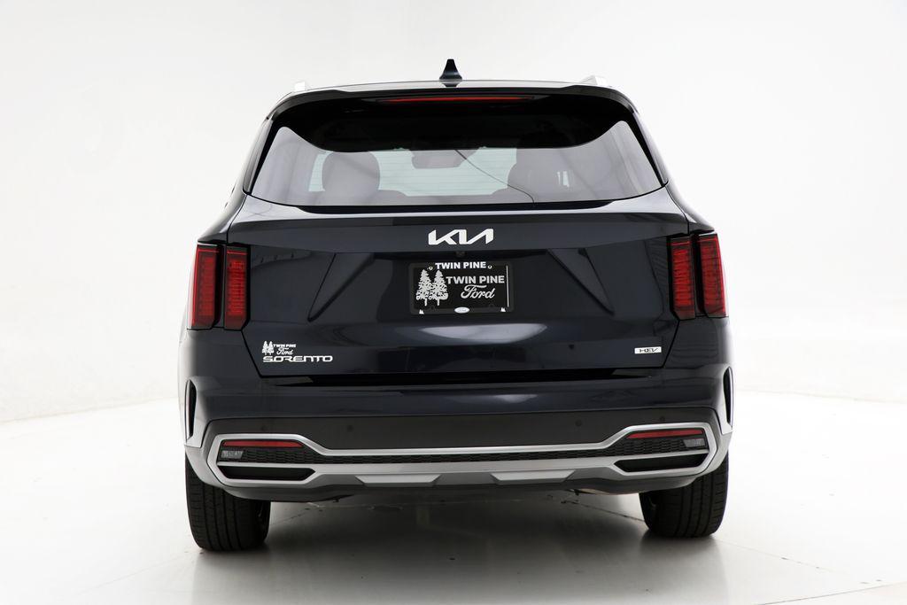 used 2023 Kia Sorento Hybrid car, priced at $31,500