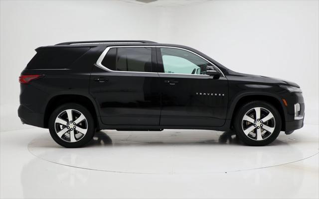 used 2022 Chevrolet Traverse car, priced at $33,400