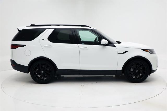 used 2022 Land Rover Discovery car, priced at $36,900