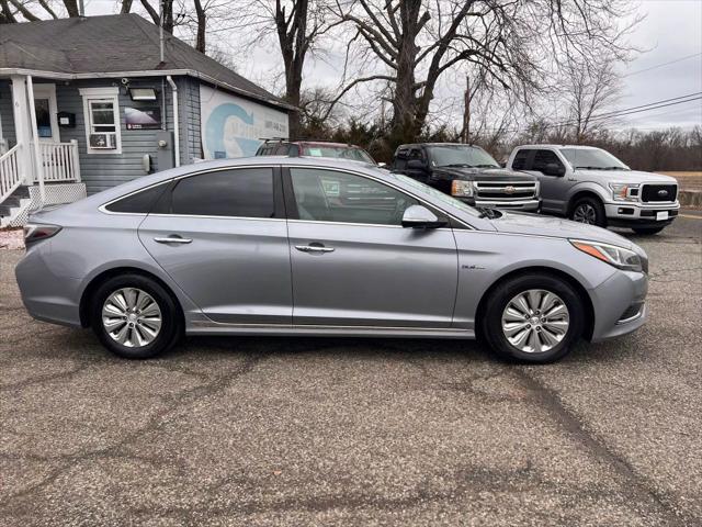 used 2016 Hyundai Sonata Hybrid car, priced at $11,500