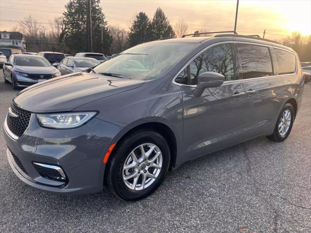 used 2022 Chrysler Pacifica car, priced at $18,500