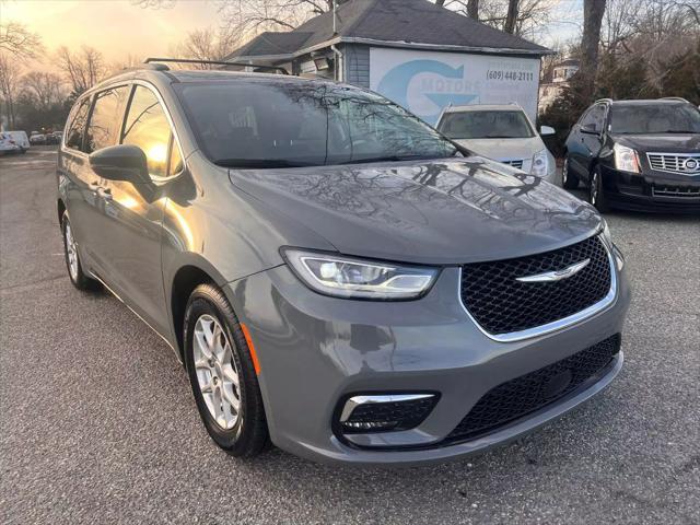 used 2022 Chrysler Pacifica car, priced at $18,500