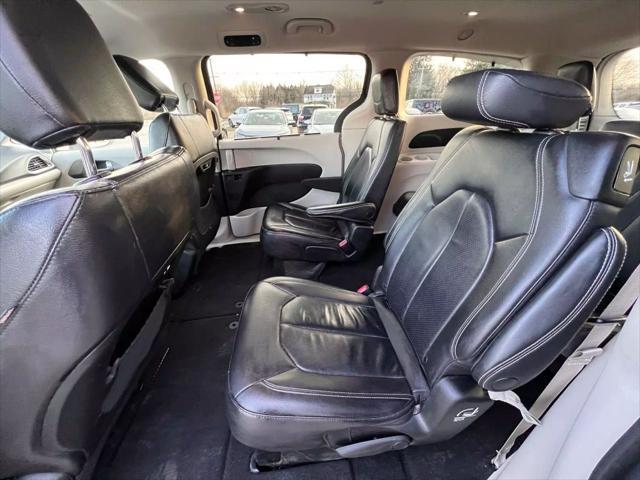 used 2022 Chrysler Pacifica car, priced at $18,500