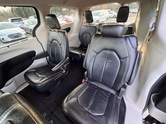 used 2022 Chrysler Pacifica car, priced at $18,500