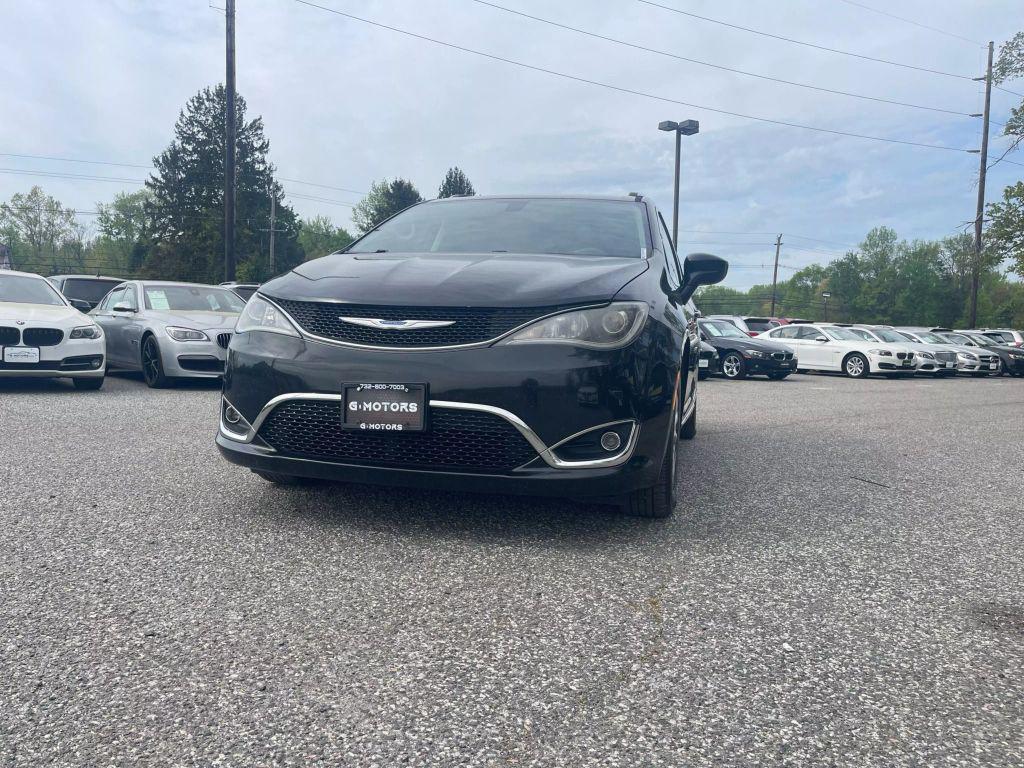 used 2018 Chrysler Pacifica car, priced at $9,595
