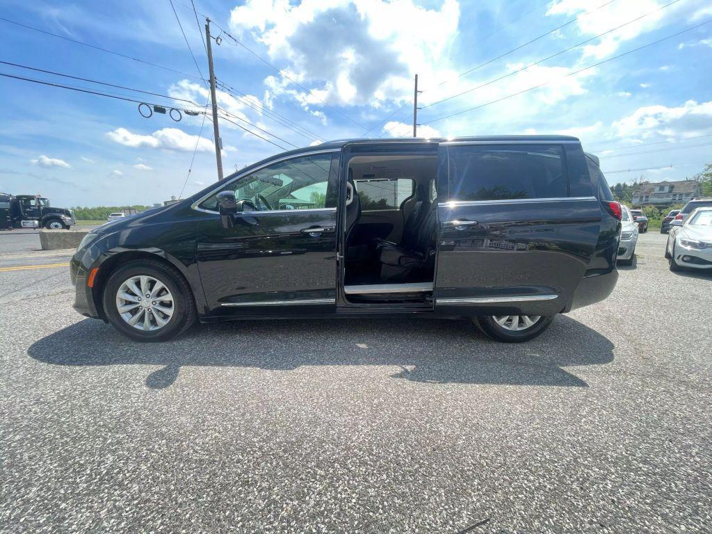 used 2018 Chrysler Pacifica car, priced at $9,595