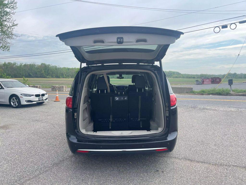 used 2018 Chrysler Pacifica car, priced at $9,595