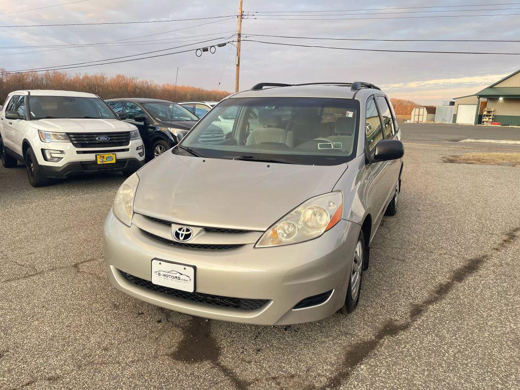 used 2008 Toyota Sienna car, priced at $4,495