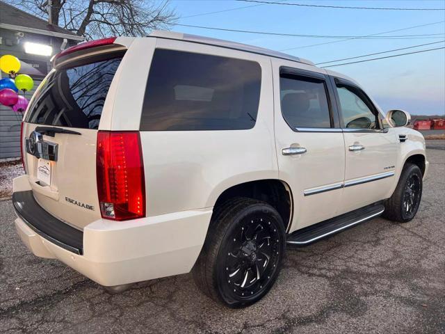 used 2012 Cadillac Escalade car, priced at $11,999