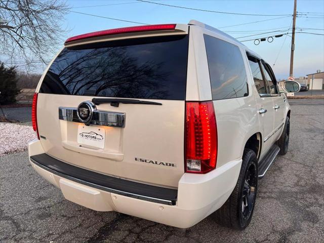 used 2012 Cadillac Escalade car, priced at $11,999