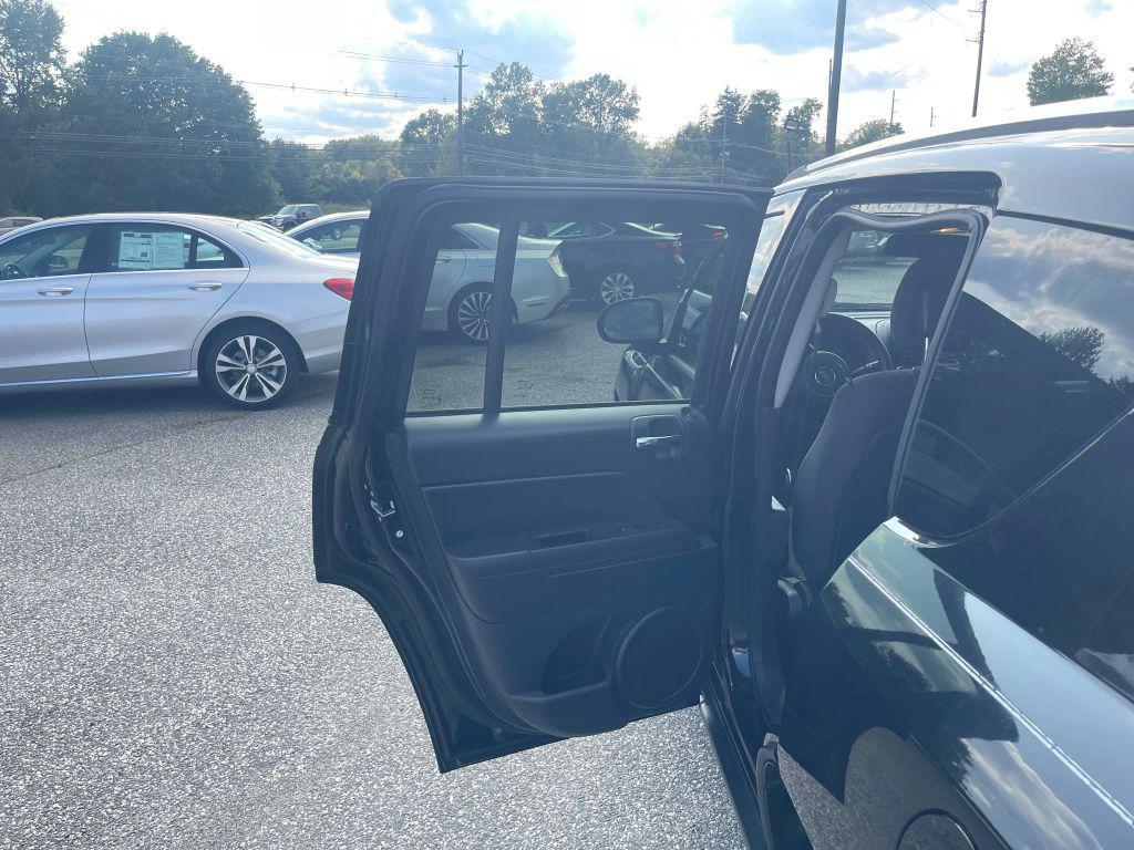 used 2014 Jeep Compass car, priced at $5,499
