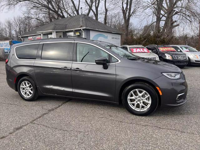 used 2022 Chrysler Pacifica car, priced at $18,500