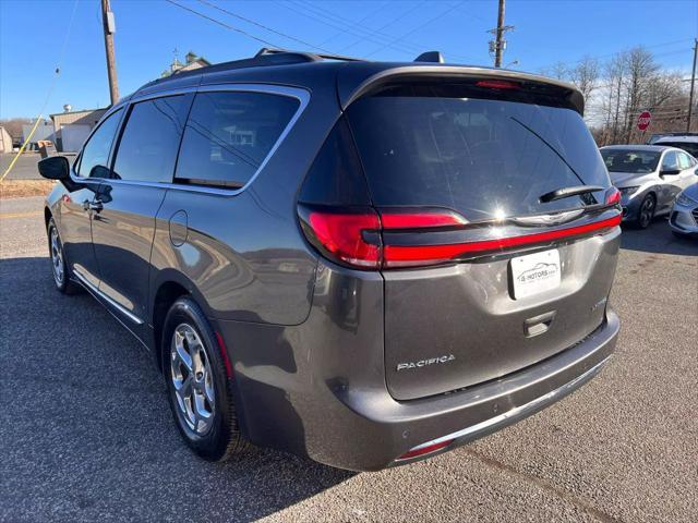 used 2022 Chrysler Pacifica car, priced at $18,999