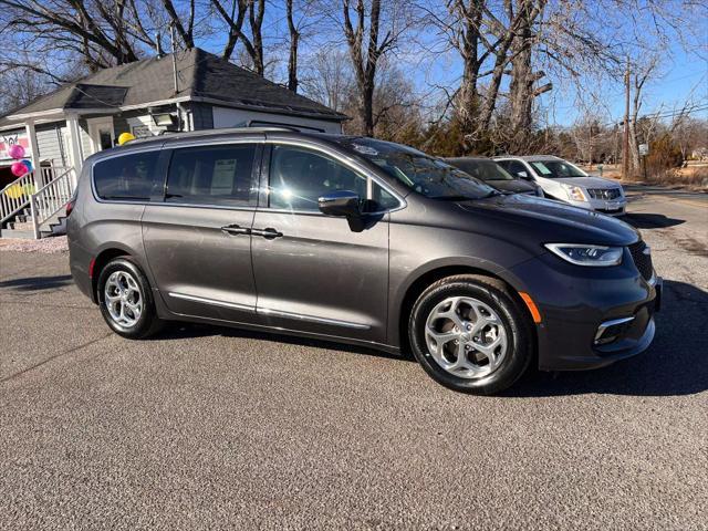 used 2022 Chrysler Pacifica car, priced at $18,999