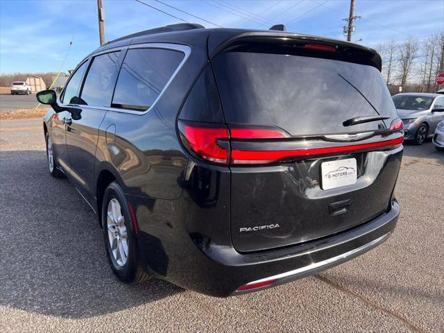 used 2022 Chrysler Pacifica car, priced at $18,500