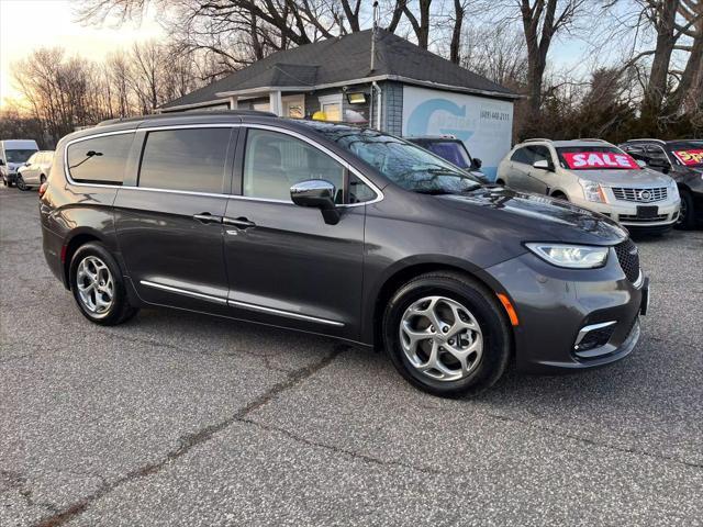 used 2022 Chrysler Pacifica car, priced at $19,500