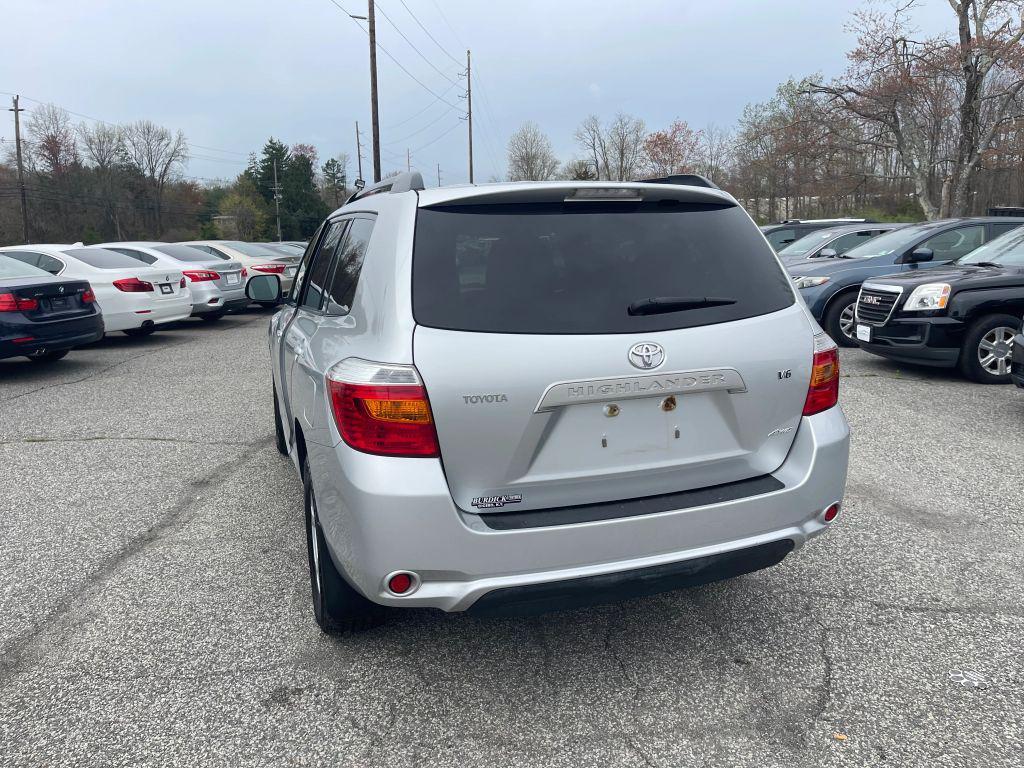 used 2009 Toyota Highlander car, priced at $9,300