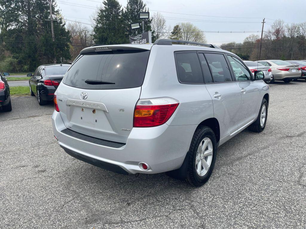 used 2009 Toyota Highlander car, priced at $9,300