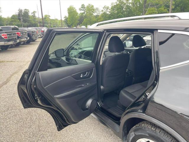 used 2019 Nissan Rogue car, priced at $12,299