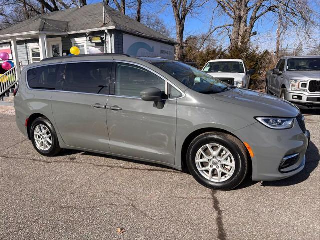 used 2022 Chrysler Pacifica car, priced at $17,999