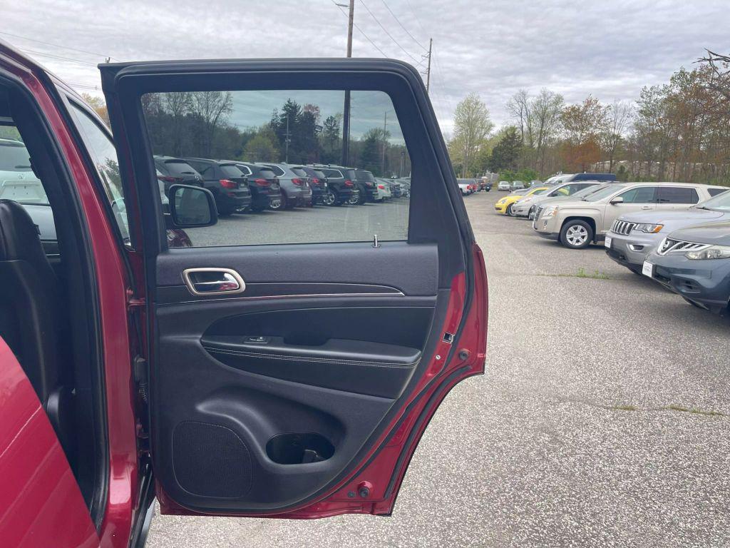 used 2015 Jeep Grand Cherokee car, priced at $9,595