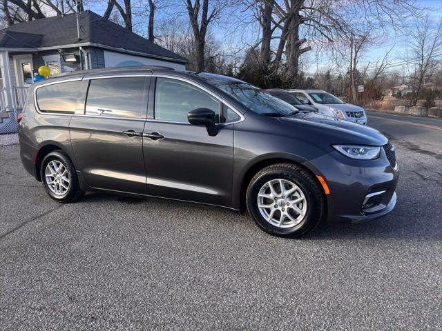 used 2022 Chrysler Pacifica car, priced at $17,999