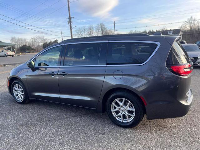 used 2022 Chrysler Pacifica car, priced at $17,999