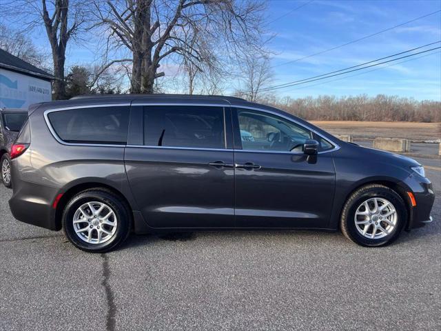 used 2022 Chrysler Pacifica car, priced at $17,999