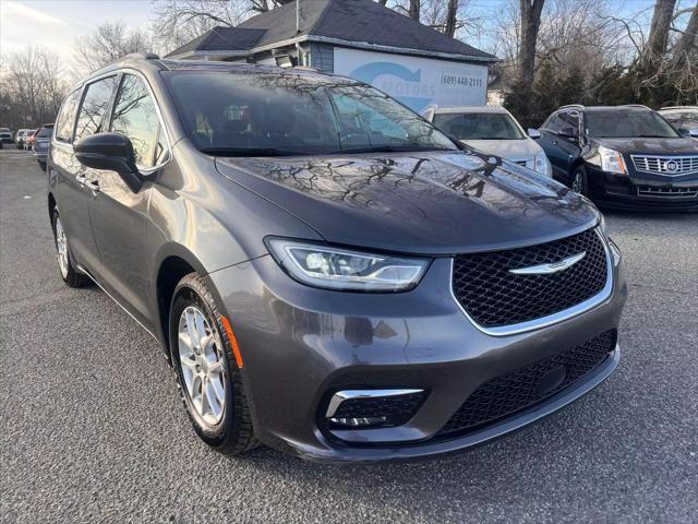 used 2022 Chrysler Pacifica car, priced at $17,999