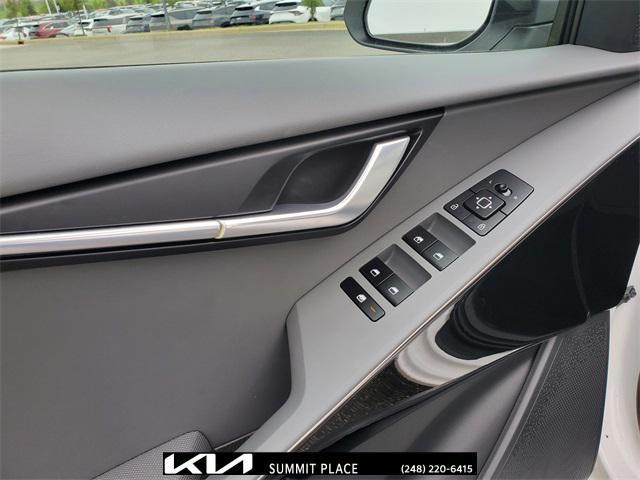 used 2024 Kia Niro car, priced at $27,977
