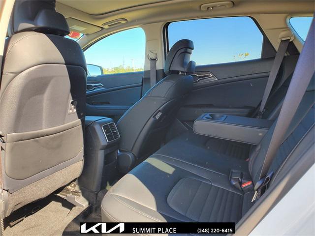 used 2023 Kia Sportage Hybrid car, priced at $30,977