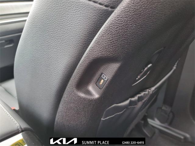 used 2024 Kia Telluride car, priced at $42,277