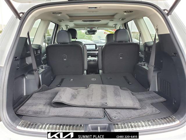 used 2024 Kia Telluride car, priced at $42,277