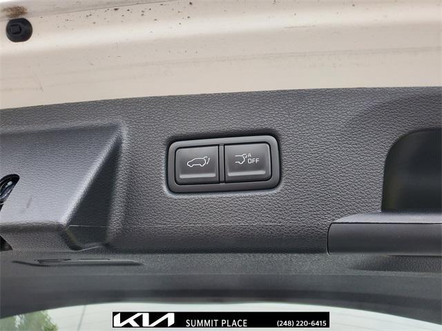 used 2024 Kia Telluride car, priced at $42,277