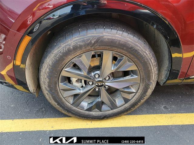 used 2023 Kia Sportage Hybrid car, priced at $29,877
