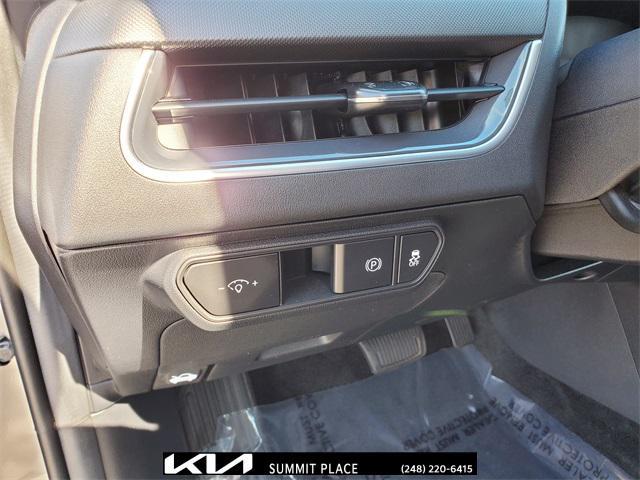 used 2025 Kia K4 car, priced at $23,877