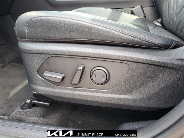 used 2025 Kia Sportage car, priced at $30,997